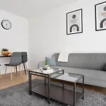 아파트 In The Center I Home2share