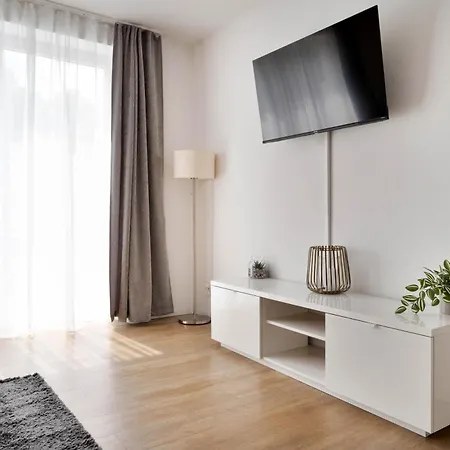 In The Center I Private Parking I Home2share