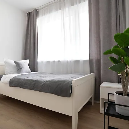 In The Center I Home2share Apartman