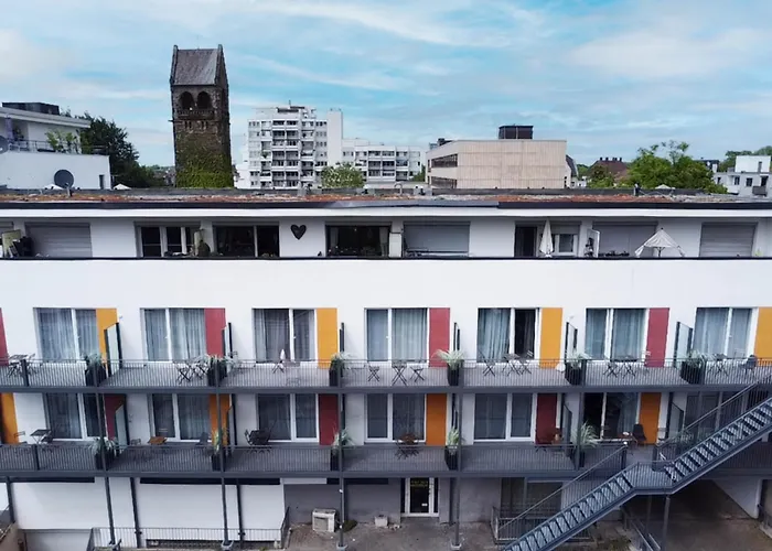 In The Center I Home2share